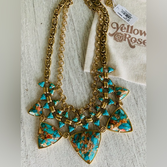 EMILY VINTAGE GOLD STATEMENT NECKLACE IN BRONZED VEINED TURQUOISE/RED OYSTER - Picture 1 of 1